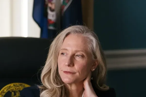 Abigail Spanberger Battles Virginia Redistricting Conflict