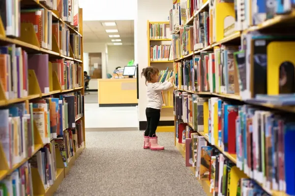 AI Algorithms Drive Surge in School Library Book Bans