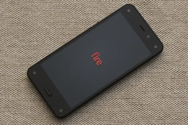 Amazon Plans New Alexa Smartphone to Challenge Apple