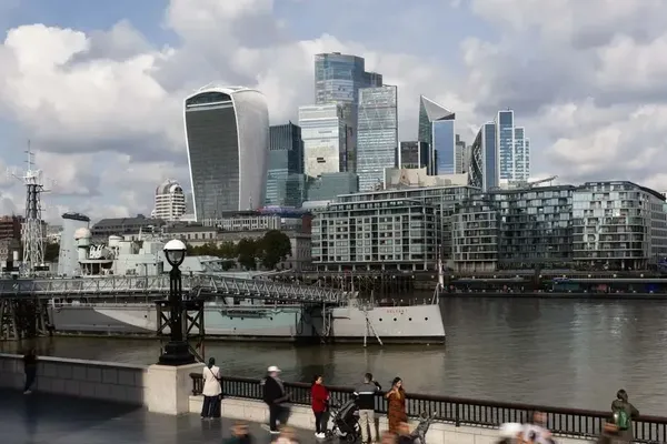 Andrew Bailey Warns of Shocks to Private Credit Markets