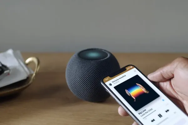 Apple Slashes Entry Prices to Capture Smart Home Market