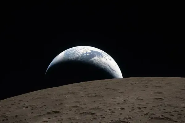 Artemis II Crew Begins Return Flight From Lunar Far Side