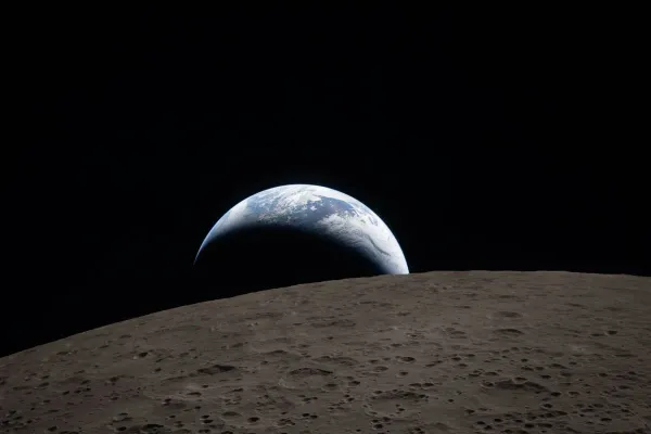 Astronauts Reveal First High Resolution Photos of Moon