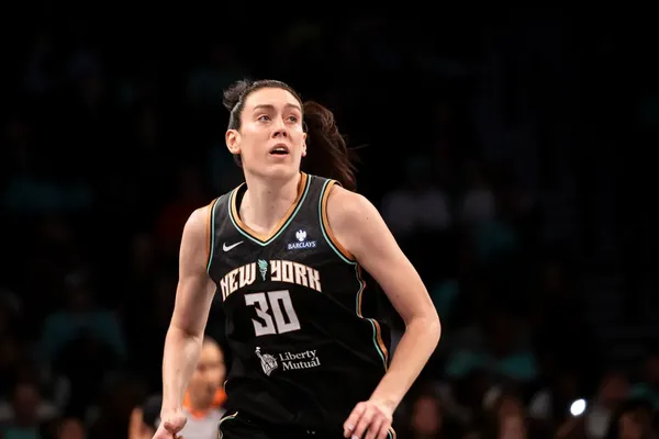 Breanna Stewart Rejects Free Agency to Rejoin Liberty