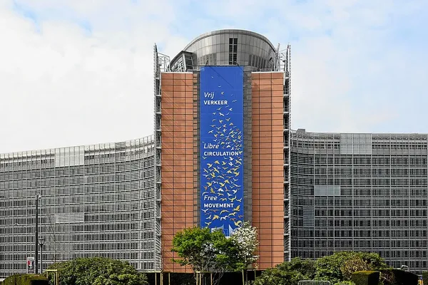 Brussels Demands End to National Energy Support Programs