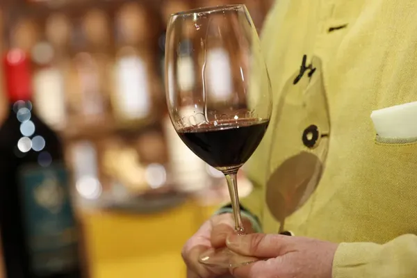 California Wine Industry Struggles Under Rising War Costs