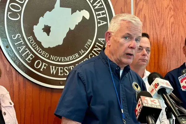 Catalyst Refiners Chemical Leak Kills Two in West Virginia