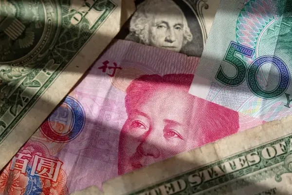 Congressional Experts Warn US Policies Erode Dollar Power