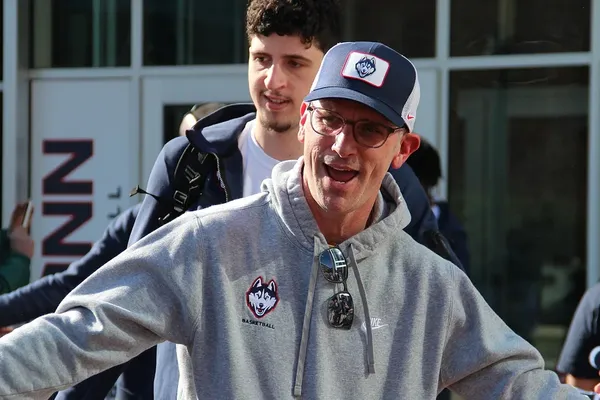 Dan Hurley Pursues Third National Title with UConn Win