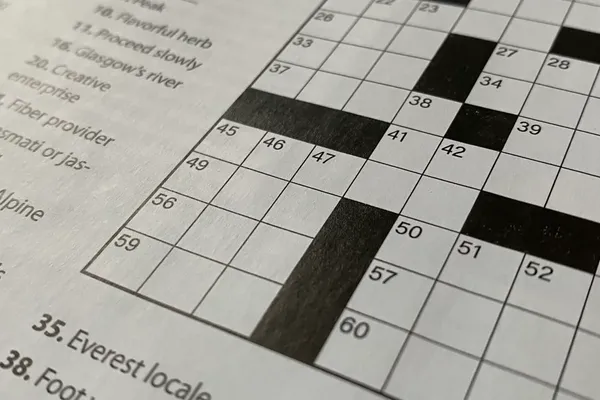 Digital Puzzles Reshape Global Daily Crossword Culture