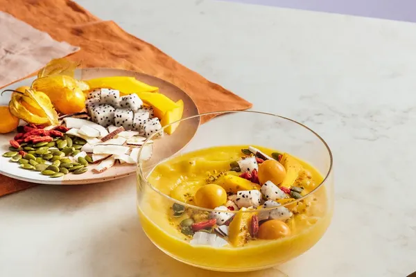 Doctors Recommend Smoothies to Combat Chronic Puffiness