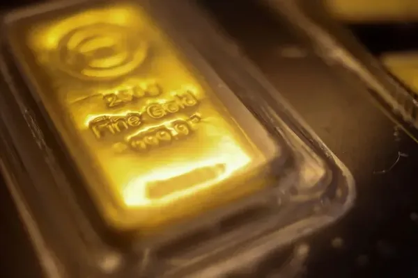 FBI Arrests Former CIA Official for $40 Million Gold Theft