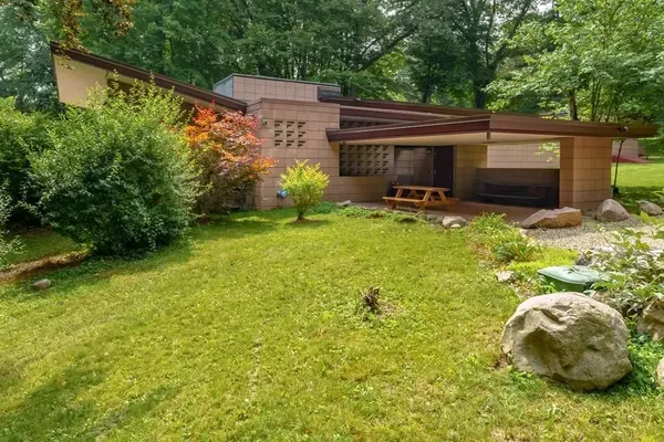 Frank Lloyd Wright Estates Face Costly Battle Against Nature