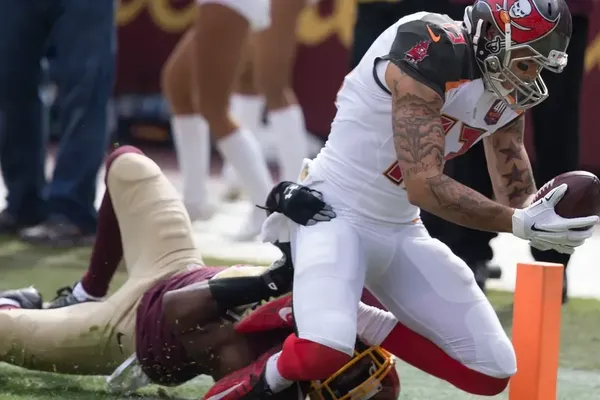 George Kittle Praises Mike Evans as Cowboys Watch Pickens