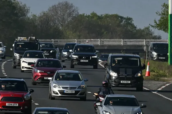 Global Oil Prices Surge on Russian Pipeline Cutoff