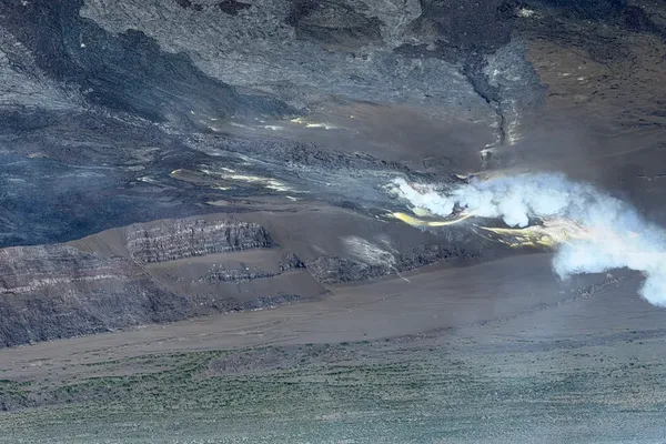 Hawaii Faces Kona Storm as Kilauea Eruption Intensifies