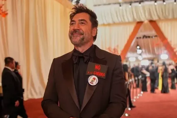Hollywood Stars Attack Trump During Tense Academy Awards