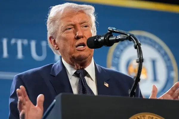 Trump Vows Continued Iran War Despite Global Market Turmoil