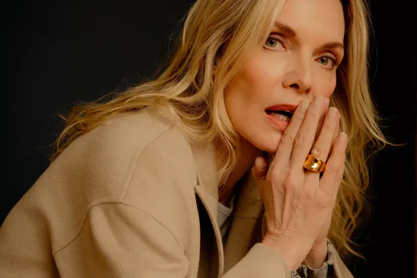 Michelle Pfeiffer Returns to Center Stage