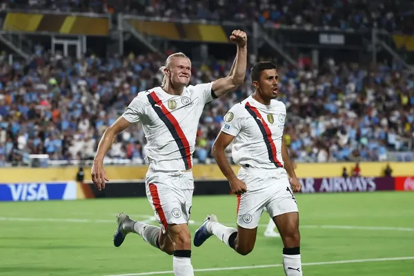 Real Madrid Hosts Manchester City in High-Stakes Clash
