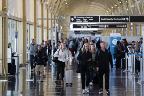 Gulf Conflict Triggers Surge in International Flight Prices