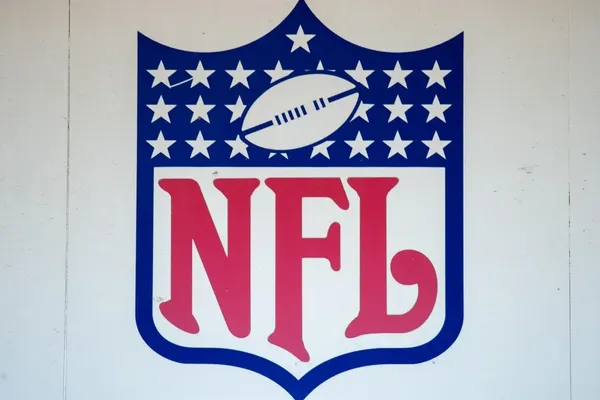 Quarterback Market Explodes as NFL Free Agency Spending Surges