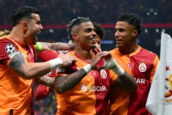Liverpool Falls to Galatasaray in Istanbul Nightmare