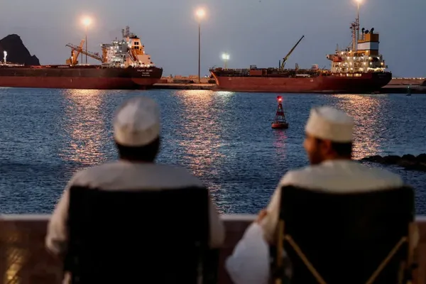 Iran Launches Multi-Warhead Missiles Across Persian Gulf