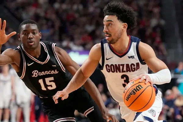 Hofstra Ends 25-Year Tournament Drought With CAA Victory