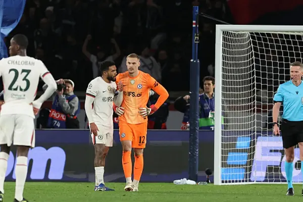 Liam Rosenior Defends Filip Jørgensen After PSG Rout