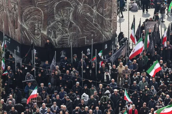 Tehran Vows Continuous Strikes against US and Israeli Targets