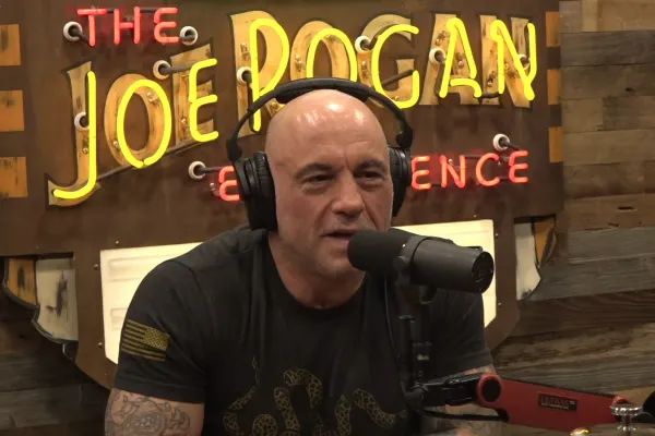 Joe Rogan Criticizes Trump Iran Strategy as Base Splits