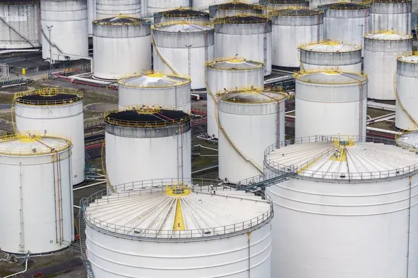 Iran War Pushes Brent Crude Toward Record Highs