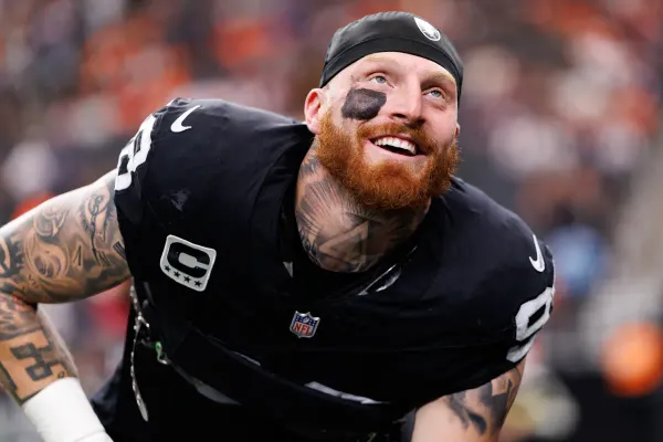 Maxx Crosby Stays With Raiders in Dramatic Trade Reversal
