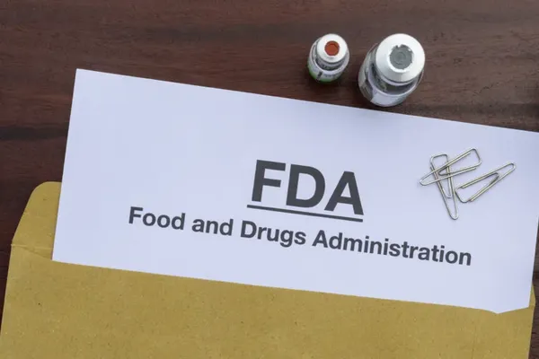 FDA Launches Real-Time Drug Side Effect Tracking