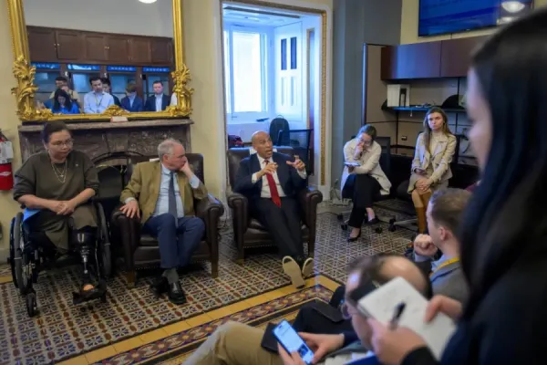 Lawmakers Fail to End Iran Conflict with Symbolic Resolution