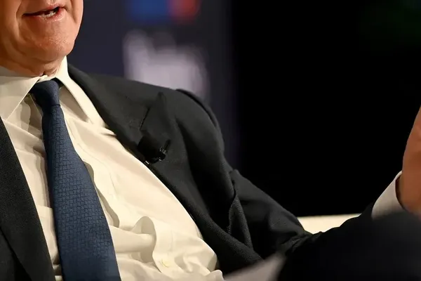 Iran War Drives Inflation and Hits Goldman Sachs Profits