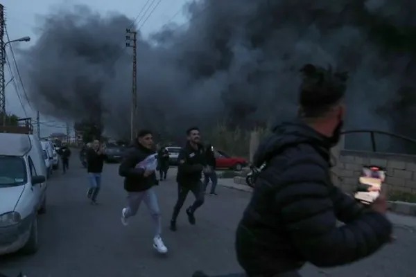 Israeli Military Strikes Kill 30 in Widening Lebanon Campaign