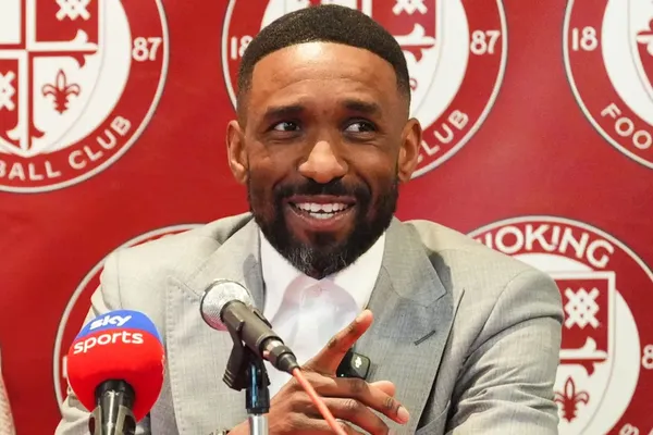 Jermain Defoe Takes Reins at Woking in National League