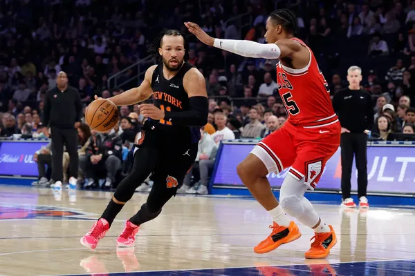 Knicks Beat Chicago Bulls to Clinch 50 Win Season