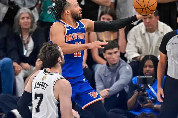 Knicks Secure First NBA Championship Since 1973 With Win Over Spurs