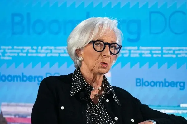 Lagarde Vows to Lead ECB Through Iran War Energy Crisis