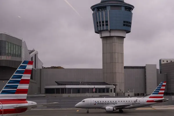 LaGuardia Crash Prompts Review of Overnight Staffing Rules
