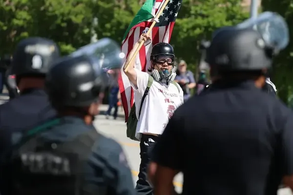 LAPD Arrests Protesters at Downtown ICE Facility