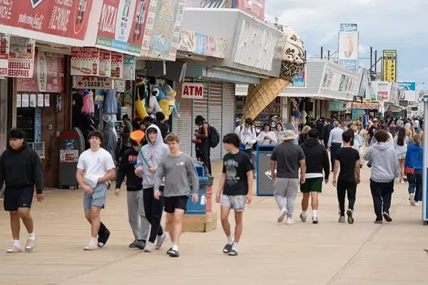 Law Enforcement Targets Viral Beach Parties Before Holiday