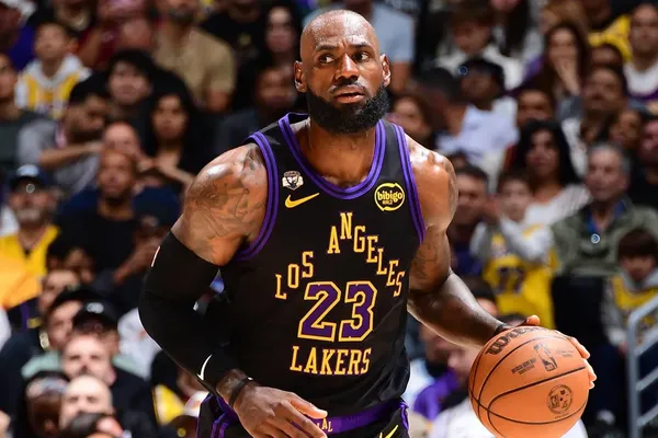 LeBron James Surpasses Kareem Abdul-Jabbar for Most Wins