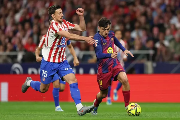 Lewandowski Clinches Barcelona Victory Over Atletico Madrid