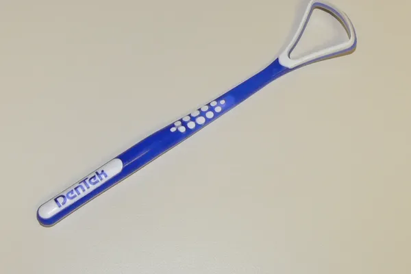 Low Cost Tool Exposes Flaws in Daily Dental Routine