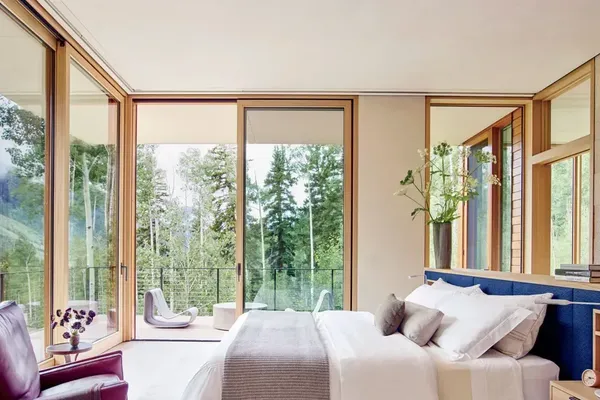 Luxury Bedding Sales Surge Across United States and UK