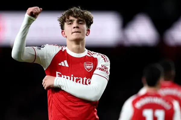 Max Dowman Goal Pushes Arsenal Ten Points Clear at Top
